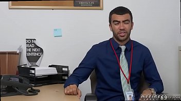 Video đồng tính khỏa thân của người đàn ông cơ bắp