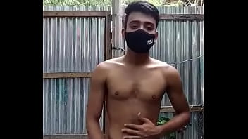 Remaja gay telanjang membelai