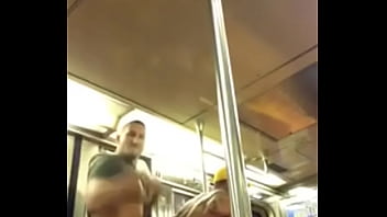Uomini gay che scopano in un bagno pubblico xvideo