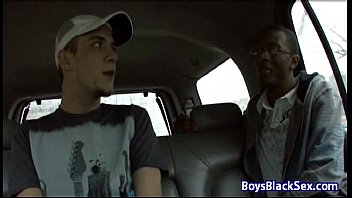 Vídeo de depilação gay