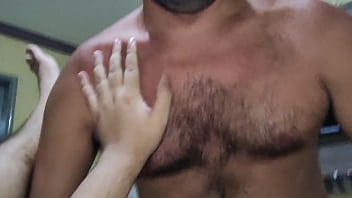 Ragazzo etero nella doccia che strappa fuori e ragazzo gay che guarda xvideo