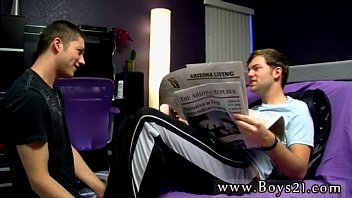 Modello di fitness nudo gay